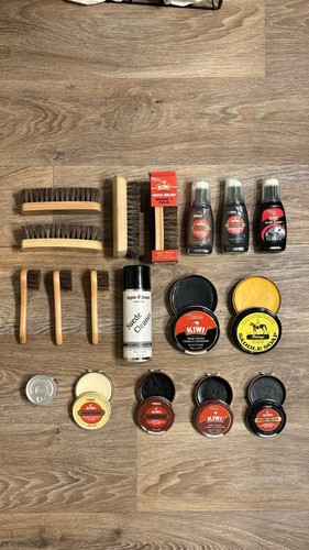 Shoe polish set - shoe, w/
